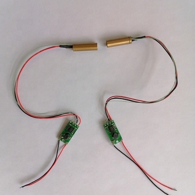Módulo DPSS láser compacto de 1-5mW para alineación láser 6.3x18mm Voltado de trabajo 2.7-5.0V