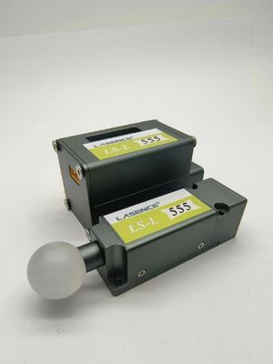 Módulo de diodo láser de línea cruzada verde de 555 nm y 30 mW para inspección y marcado industrial