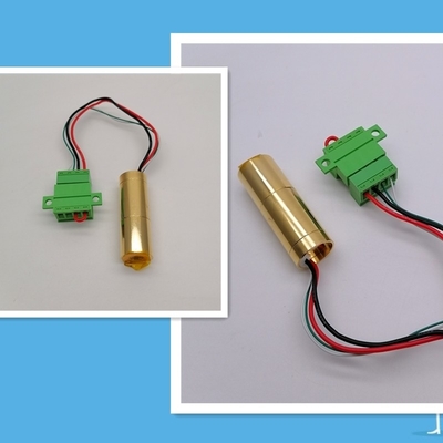 Divergencia de haz máxima 30mrad 555nm Módulo láser DPSS amarillo con voltaje LD 1.8-2.3V 1W