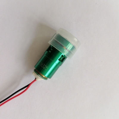 Nivel de láser de haz verde de 545nm con potencia de salida de 8mW y rango de temperatura de -10 a 40C
